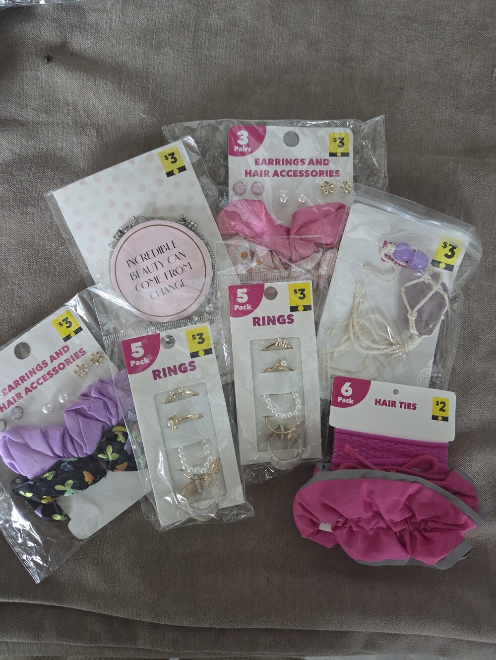 7 nwt DG items hair and jewelry item